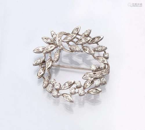 18 kt gold diamond-brooch