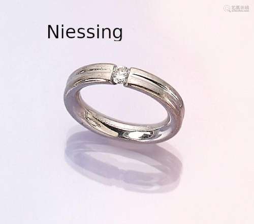 NIESSING tension ring with brilliant