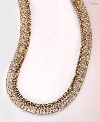 14 kt gold necklace