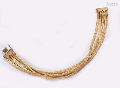 14 kt gold bracelet