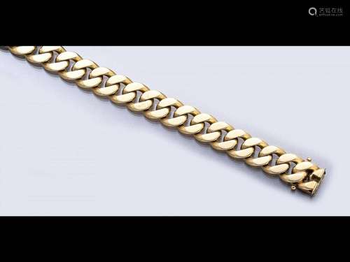 Solid 14 kt gold flat curb bracelet