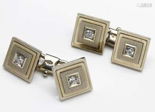 Pair of 18 kt gold brilliant-cufflinks