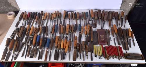 A quantity of Vintage wooden and plastic handled chisels and...