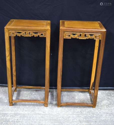 A pair of early 20th Century Chinese stands 87 x 41 x 31 cm ...