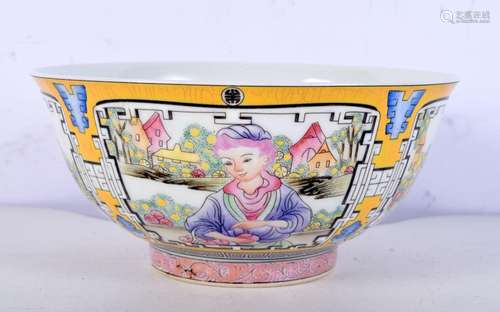 A small Chinese porcelain polychrome bowl decorated with Eur...