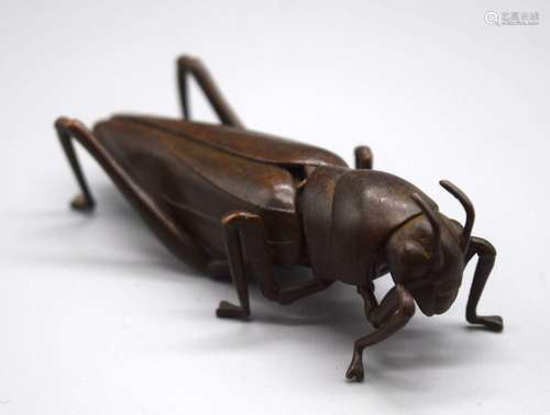 A Japanese bronze reticulated grasshopper 8cm.