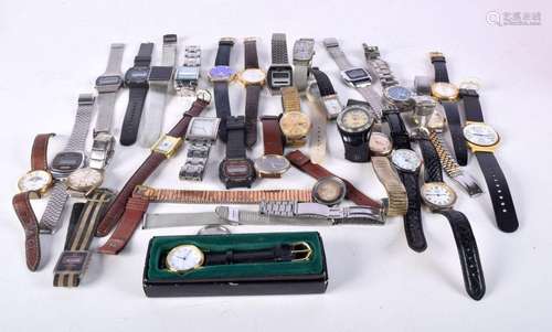 A large collection of watches and watch straps (Qty)