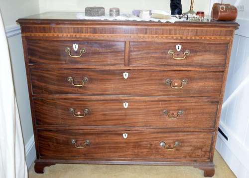 A FINE LARGE GEORGE III MAHOGANY CHEST OF DRAWERS with bone ...