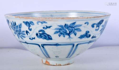 A Chinese Porcelain blue and white bowl decorated with figur...