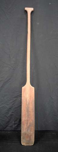 A vintage wooden paddle 136 cm.