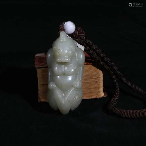 Hetian jade bear ornament