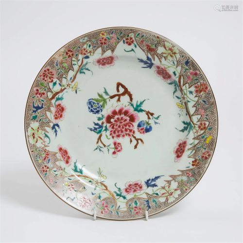 A Chinese Export Famille Rose Plate, Yongzheng Period, 18th