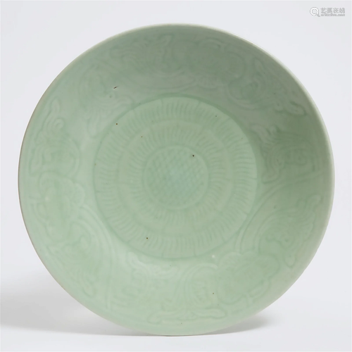 A Chinese Celadon Glazed Charger, 19th/20th Century, 晚清/民...