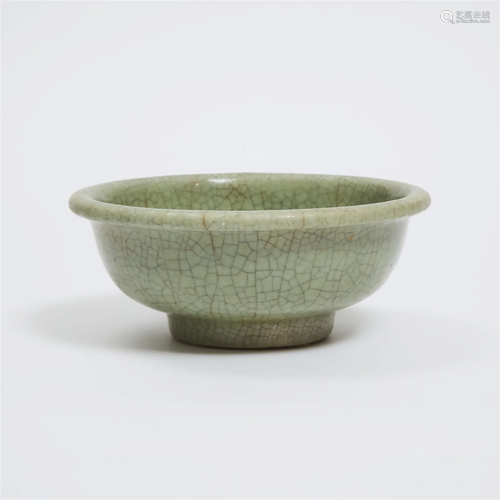 A Celadon Crackled Glaze Bowl, Possibly Korea, 14th-17th Ce