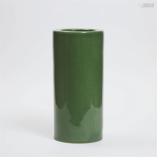 A Green Crackled Glaze Umbrella Stand, 20th Century, 二十世纪...