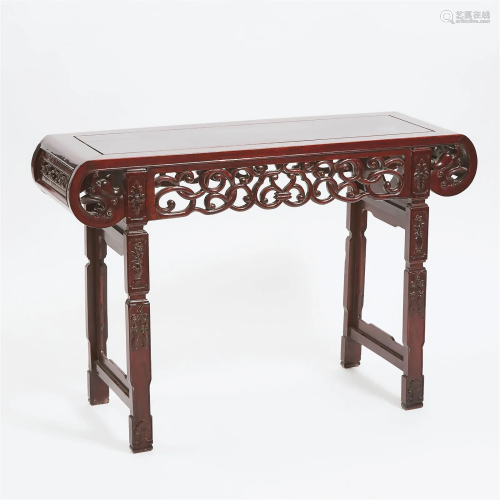 A Chinese Hardwood Altar Table, 20th Century, 二十世纪 硬木