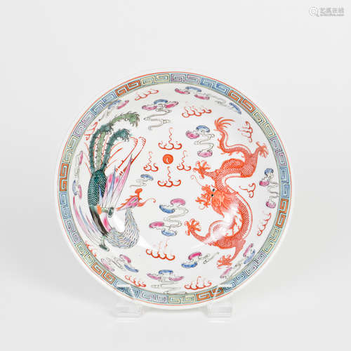 A FAMILLE ROSE PORCELAIN BOWL OF DRAGON AND PHOENIX