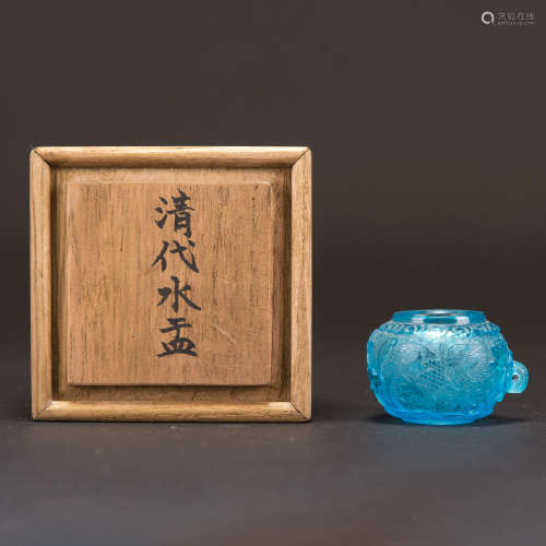 A BLUE GLASS BRUSH WASHER WITH JAPANESE BOX