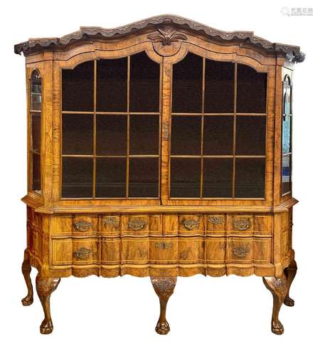 Baroque style glass top cabinet cir