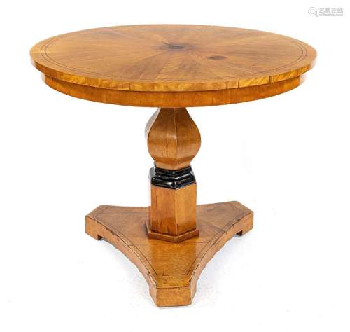 Biedermeier table circa 1830, cherr