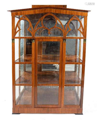 Decorative display case in Viennese