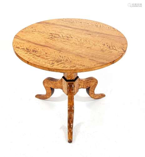 Biedermeier tea table circa 1825, f