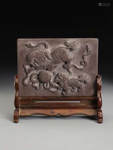Illustration of the royal gift of Qiyang stone lion playing ...