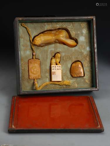 A set of Shoushantian yellow croaker handle, listing, auspic...