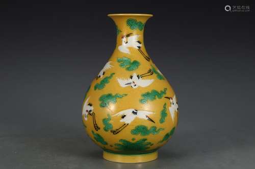 Plain three-color cloud and crane pattern jade pot spring bo...