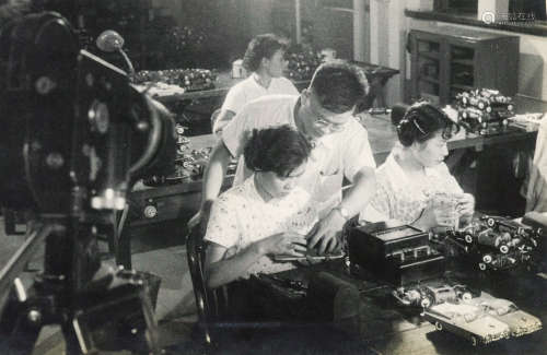 1950s 建国初年上海玩具生产销售组照（22张） 银盐纸基