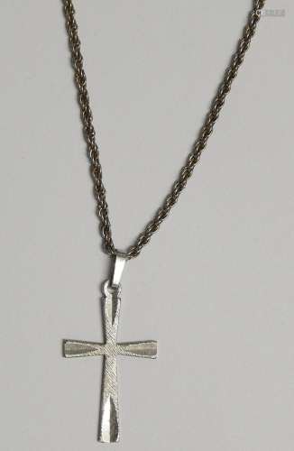 Kreuzanhänger,925er Silber, an Halskette montiert