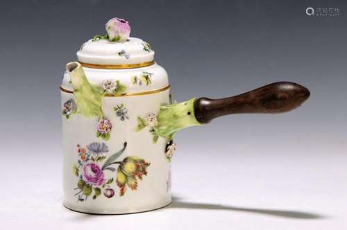 Chocolate jug, Meissen, around 1735, porcelain