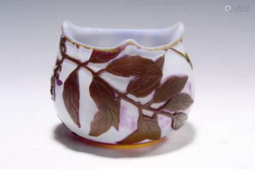 Decorative cameo bowl, Legras, 1910/14, colorless