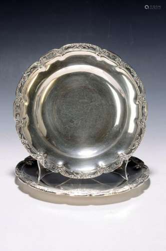 Pair of silver plates, France, around 1900, surrounding