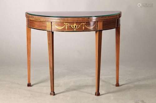 Game table/Demi-Lune, England, around 1820, walnut