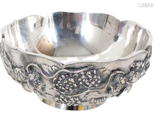 Japanese-Export Silver Dragon Bowl