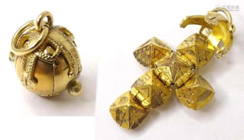 Masonic Interest : A 9ct gold fob / charm / pendant opening ...
