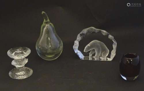 Four mid 20thC art glass items, comprising: a Geoffrey Baxte...