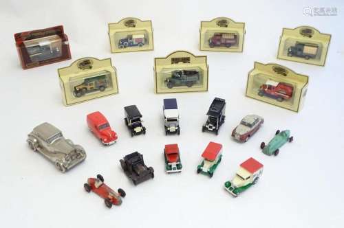 Toys: A quantity of assorted scale model cars/ vehicles to i...