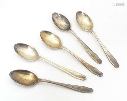 Five silver coffee spoons hallmarked Sheffield 1926, maker J...