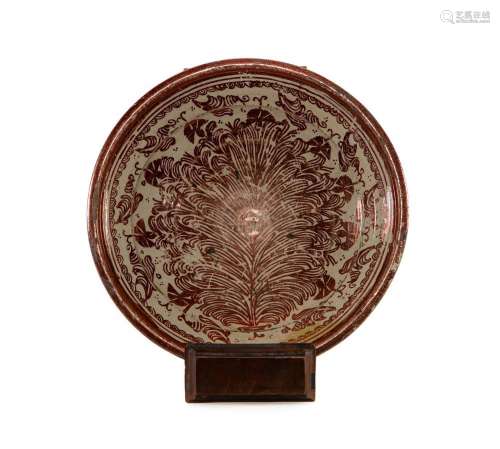 An Hispano-Moresque copper lustre bowl, Spanish circa 1700