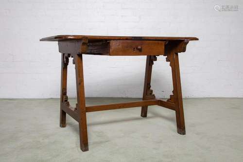 An unusual walnut shaped rectangular top stretcher table, It...