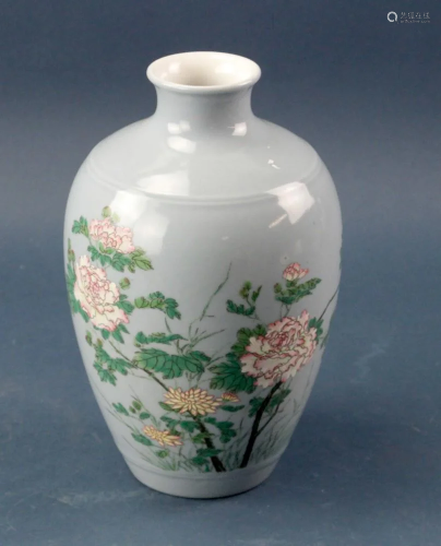 Chinese Famille Rose Blue Glaze Vase