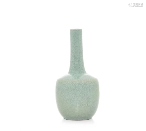 Guan-Type Chinese Mallet Vase