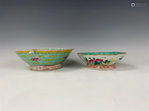 Two Chinese Famille Rose Porcelain Bowls
