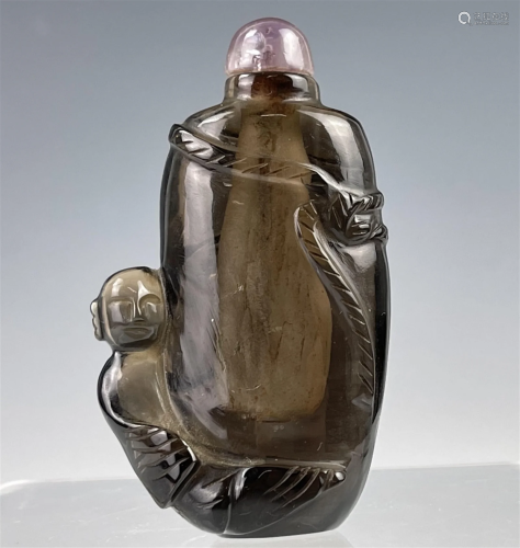A Chinese Varved Crystal Snuff Bottle