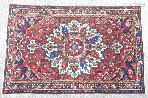 Carpet / rug : A Bakhtiar rug with central stylised floral m...