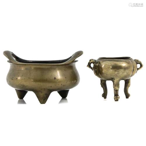 A Lot of 2 Bronze Censers