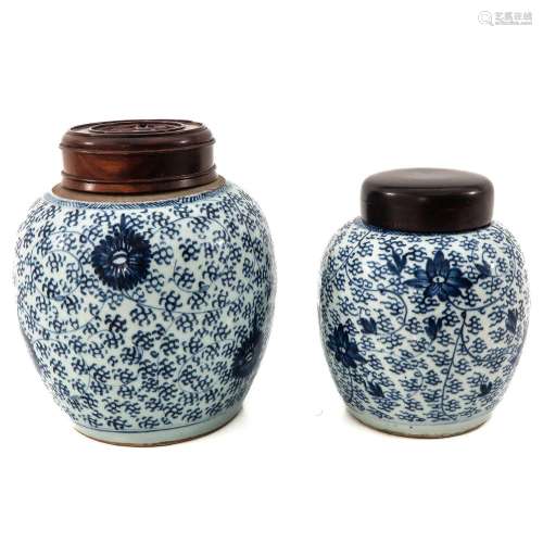 A Lot of 2 Floral Ginger Jars with Wood Covers