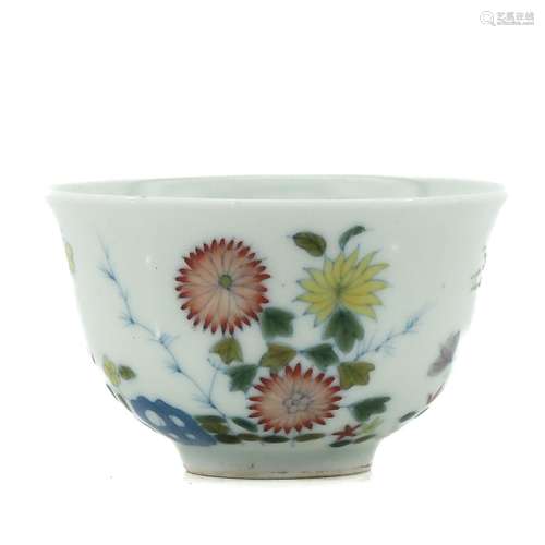 A Doucai Decor Cup